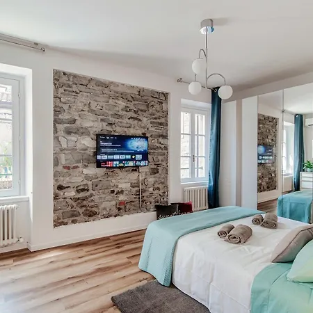 Dalia - By The House Of Travelers * קומו