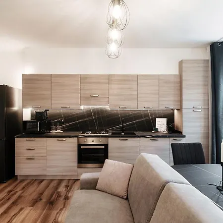 Apartment Dalia - By The House Of Travelers