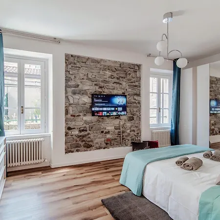 Apartment Dalia - By The House Of Travelers *